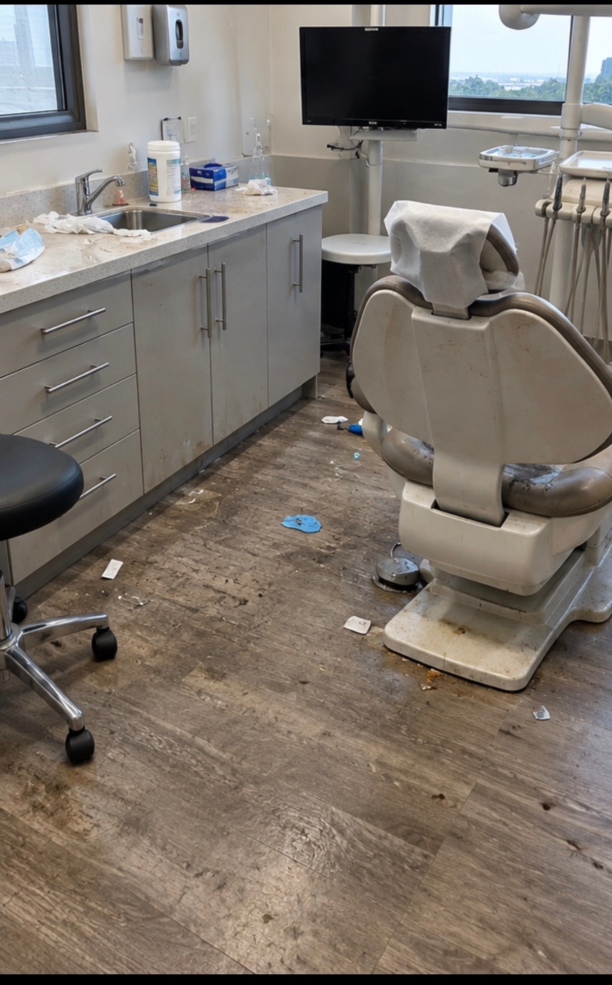 Dental Office before cleaning
